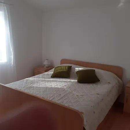 アパート Apartman Franka Tribunj