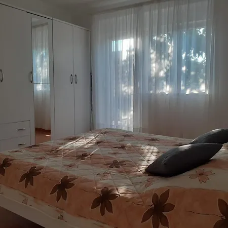 Apartman Franka Tribunj * Tribalj